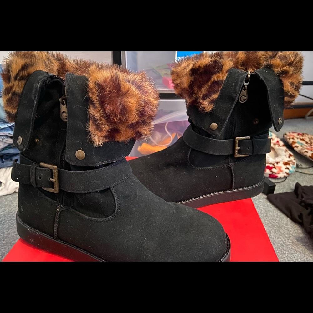 Guess cheetah boots